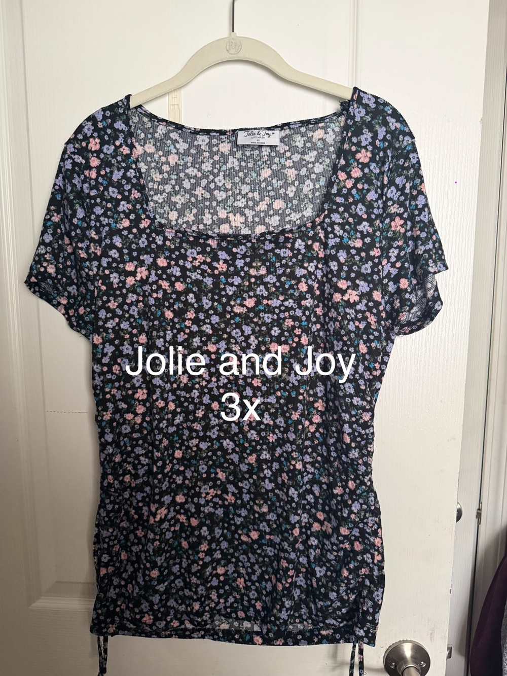 Plus Floral Top in Black